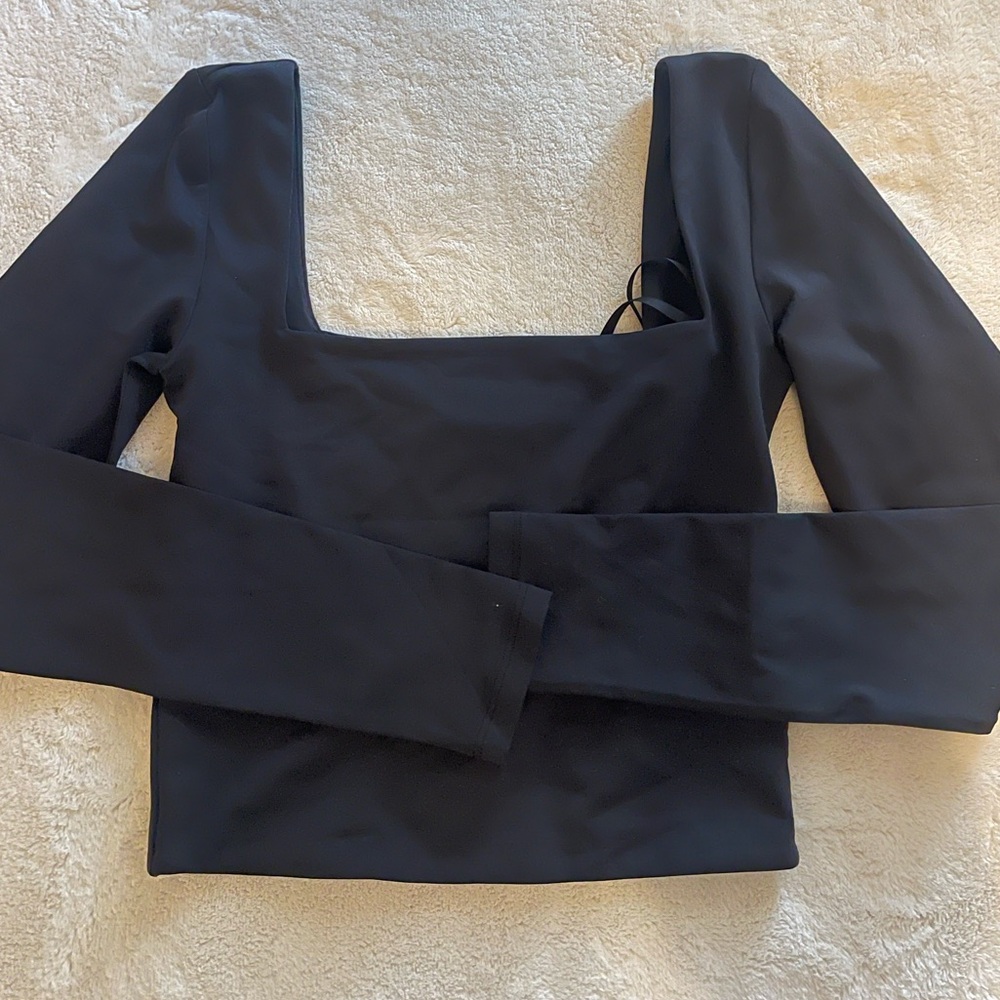 Aritzia Original Contour Squareneck Long Sleeve Black Top